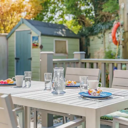 Vakantiehuis 3 Bed In Oc-i030 Duncannon